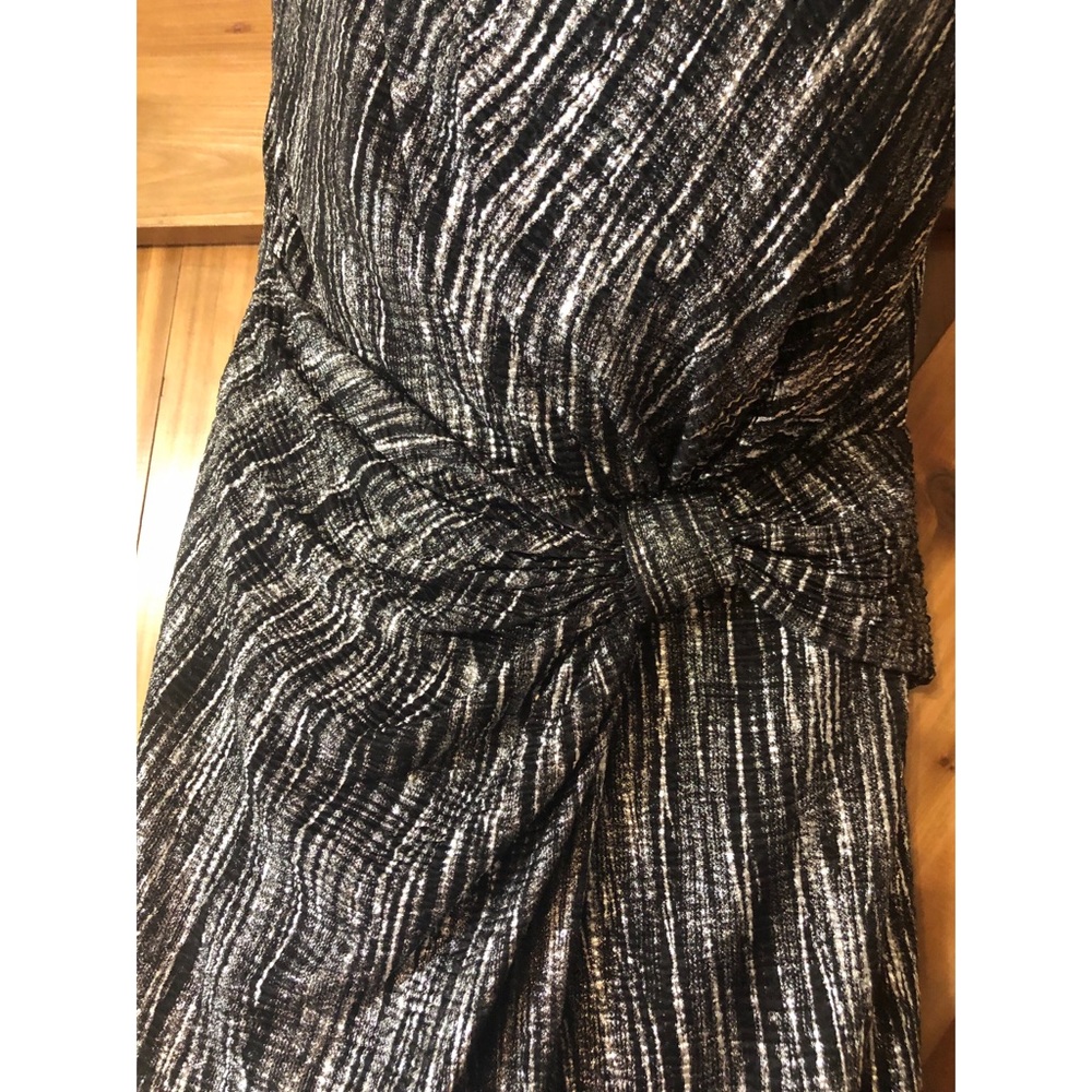 David Meister Black and Silver Metallic Formal - Picture 2 of 3
